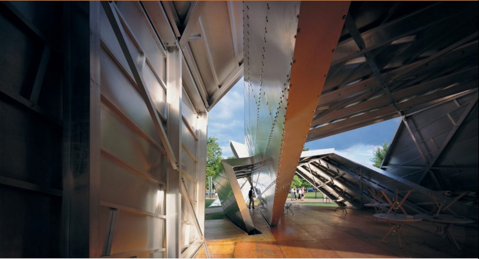 Serpentine Gallery Pavilion by Daniel Libeskind: A Dynamic Sequence - Sheet1