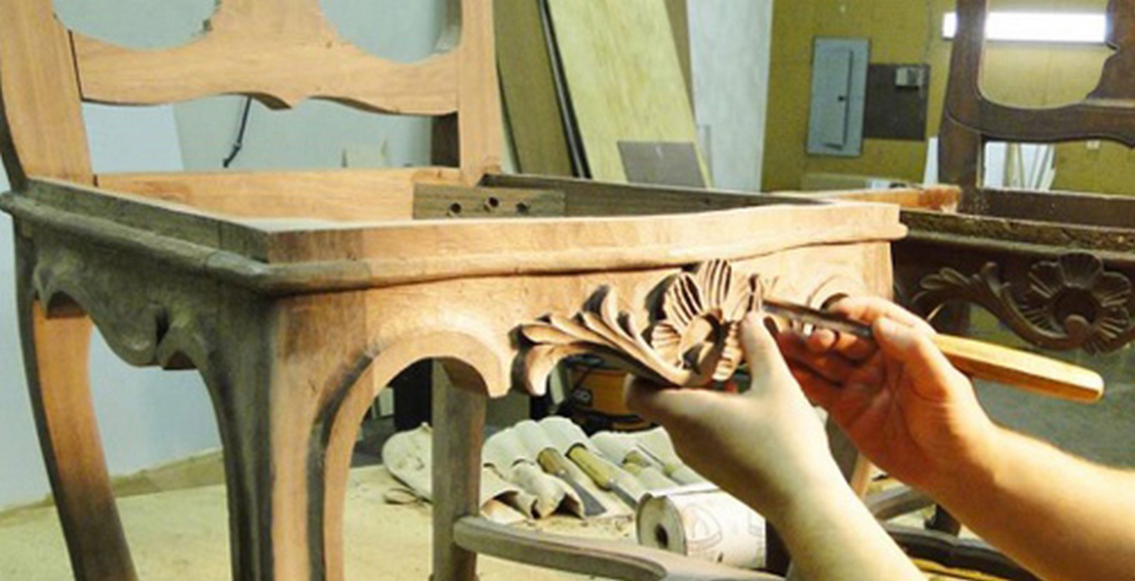 Antiquity in Architecture: Furniture Design - Sheet1