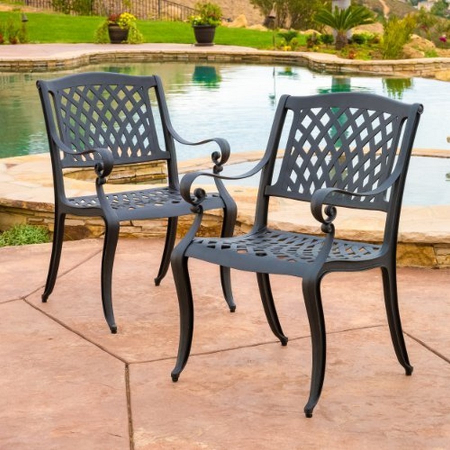10 Outdoor Chairs everyone should invest in - Sheet1