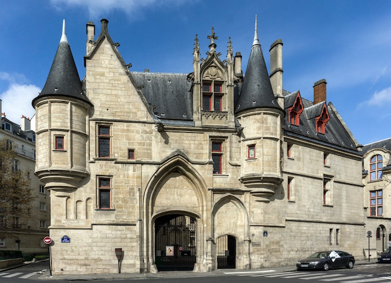 Architectural development of Paris, France Sheet2