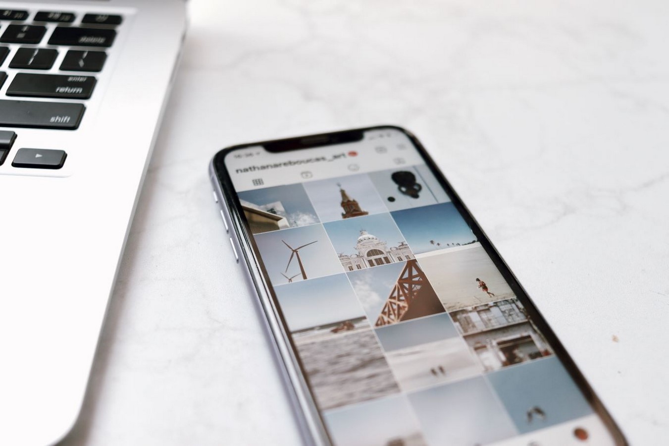 Architects and their impact on Social Media - Sheet3