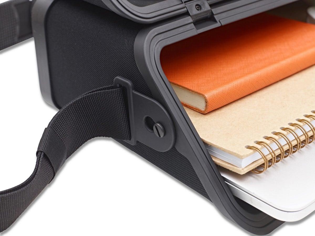 Anywhere Case accommodating books pens and all essentials_©www.hermanmiller.com