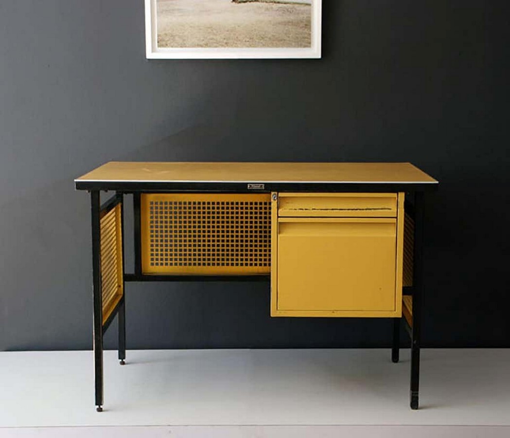 DM Nacional Desk_©www.1stdibs.com