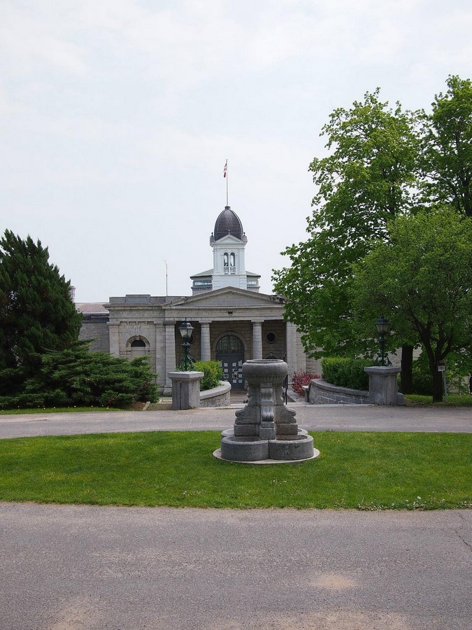 Kingston Penitentiary Museum _©www.tripadvisor.in/Attraction_Review-g154992-d2331534-Reviews-Canada_s_Penitentiary_Museum-Kingston_Ontario.html