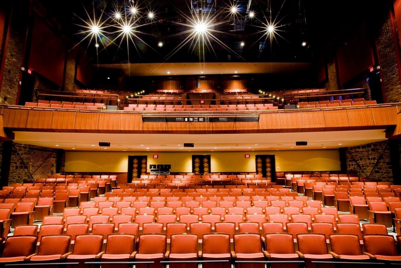 The Grand Theatre  _©www.tripadvisor.in/Attraction_Review-g154992-d2467648-Reviews-The_Grand_Theatre-Kingston_Ontario.html#/media-atf/2467648/182850427:p/?albumid=-160&type=0&category=-160