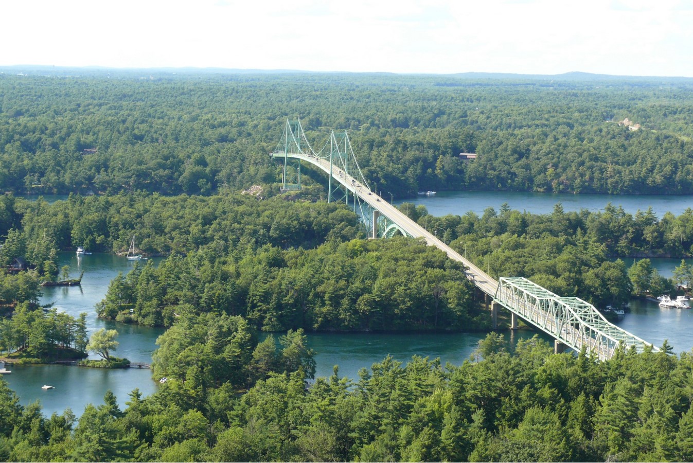 Thousand Islands National Park  _©upload.wikimedia.org/wikipedia/commons/9/93/Thousand_Islands_2.JPG