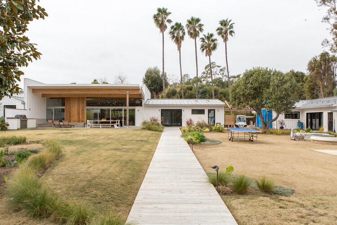Bestor Architecture- 15 Iconic Projects - Sheet17