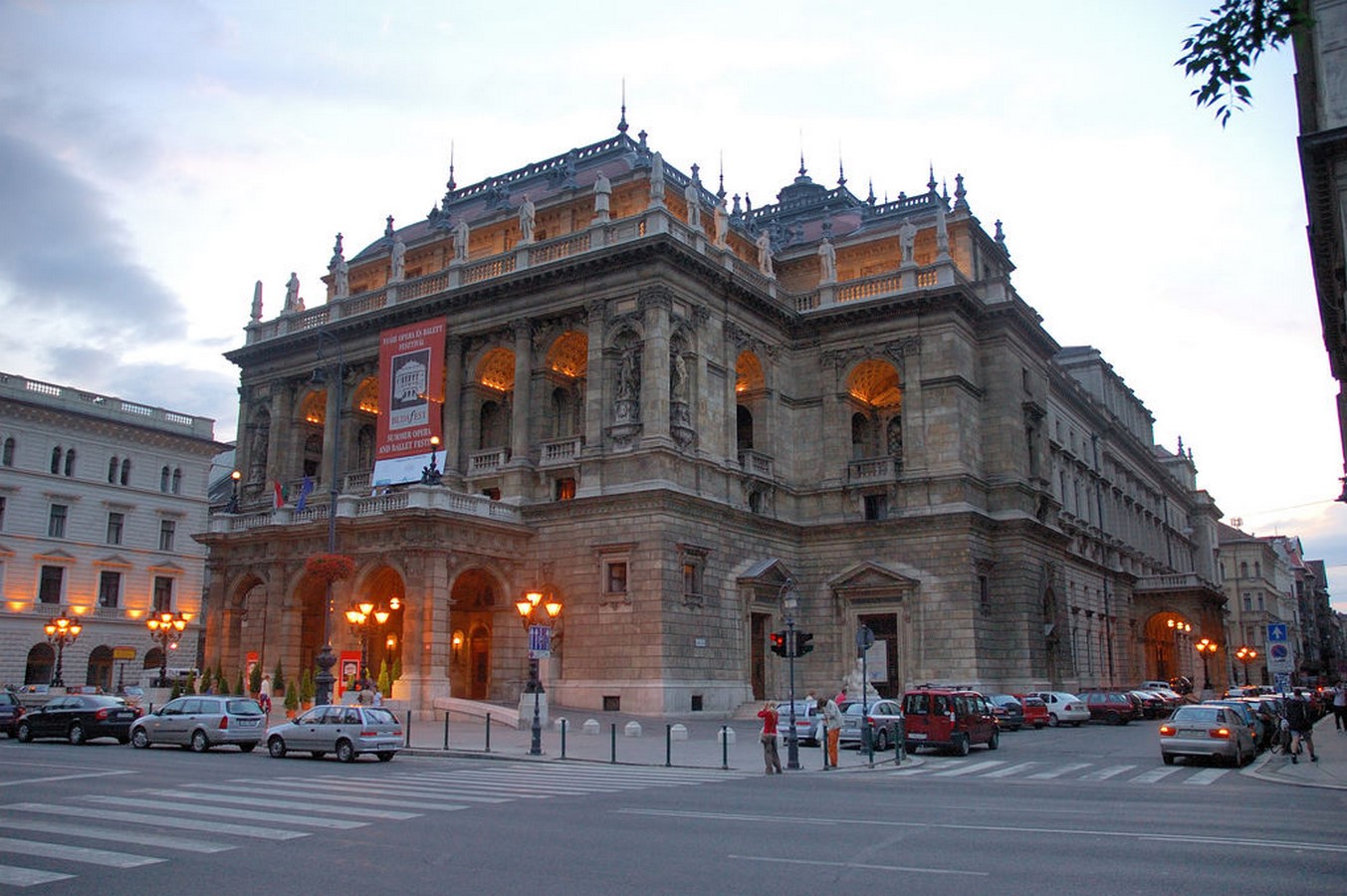 Hungarian State Opera House in Budapest by Miklós Ybl: The world’s first hydraulic stage - Sheet1