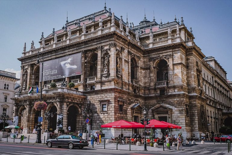 Hungarian State Opera House in Budapest by Miklós Ybl: The world’s first hydraulic stage