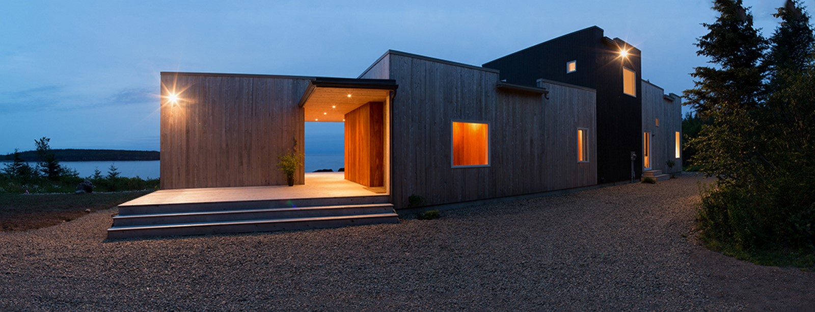 House_©www.suprblk.com