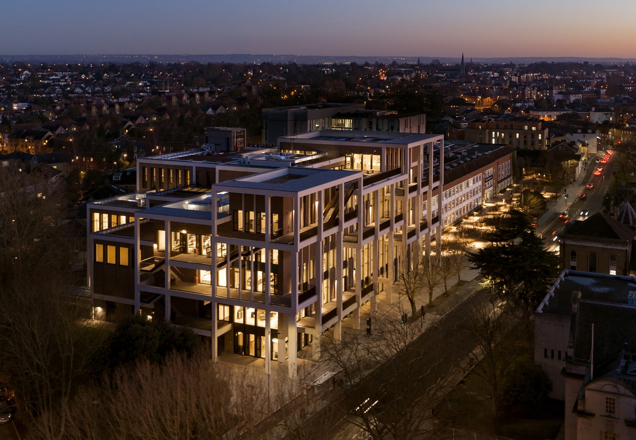 The view of the building as seen at night_©Dennis Gilbert | www.kingston.ac.uk