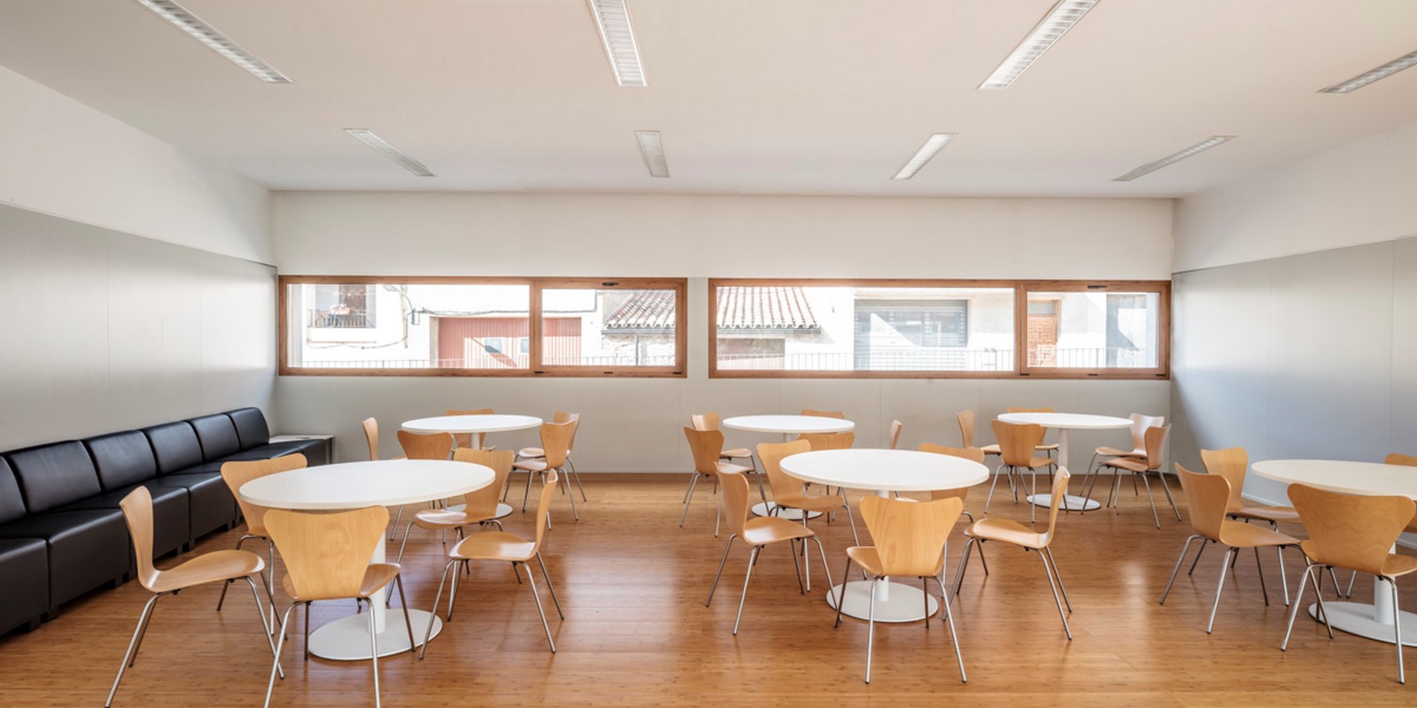 Centre de dia i Casal de gent gran de Blancafort By GUILLEM CARRERA arquitecte - Sheet8