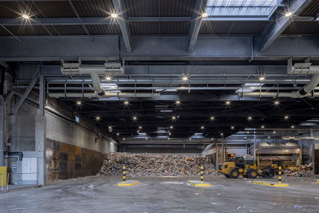 SYCTOM SORTING CENTER IN NANTERRE - FRANCE By LE DÉVÉHAT VUARNESSON ARCHITECTES - Sheet3