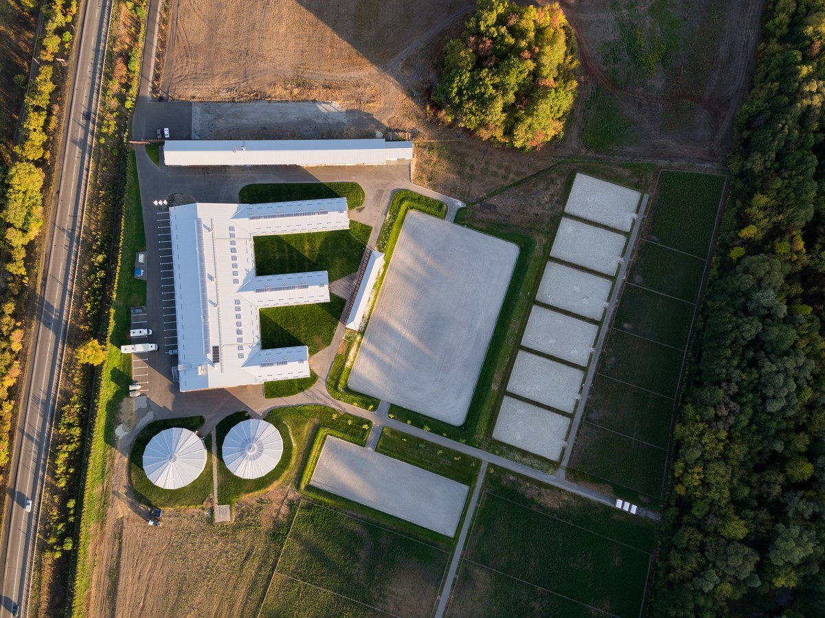 VG Horse Club By Drozdov&Partners - Sheet3