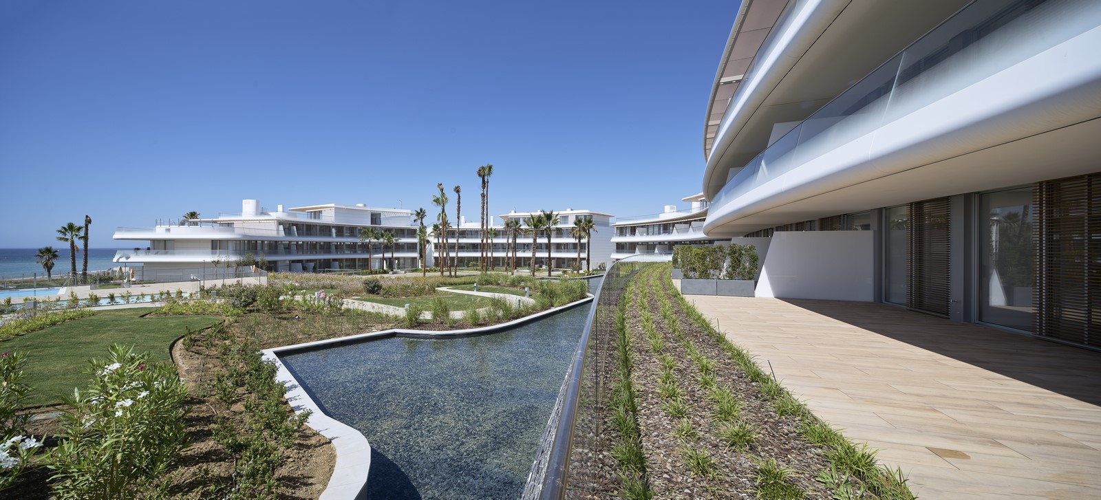The Edge By RAFAEL DE LA-HOZ Arquitectos - Sheet3