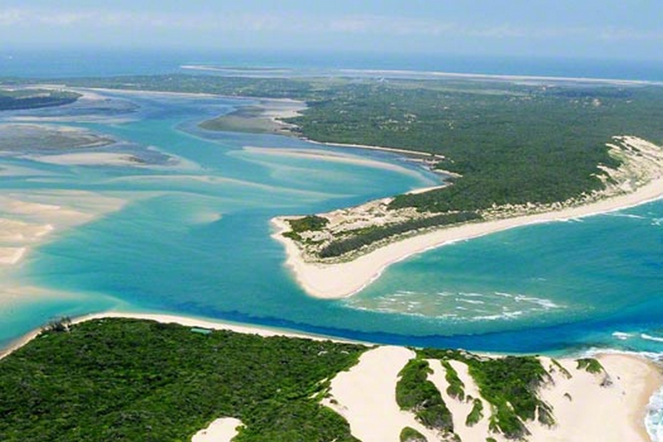 15 Places to visit in Mozambique for the travelling Architect - Sheet34