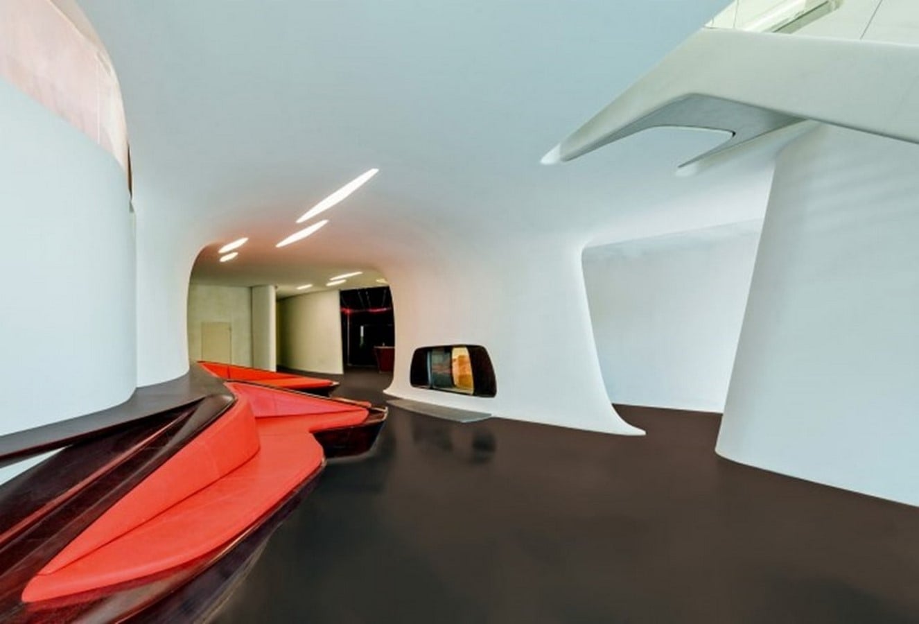 An inside look at all the houses owned by Naomi Campbell - Sheet7