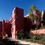 La Muralla Roja by Ricardo Bofill: The tail of tomorrow - Sheet2