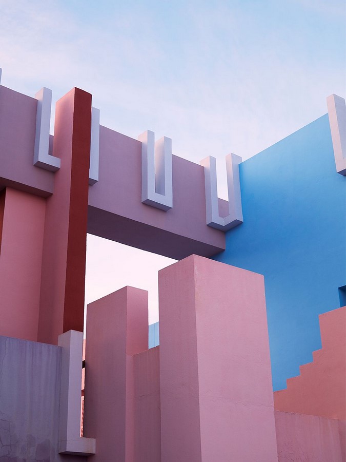 La Muralla Roja by Ricardo Bofill: The tail of tomorrow - Sheet4