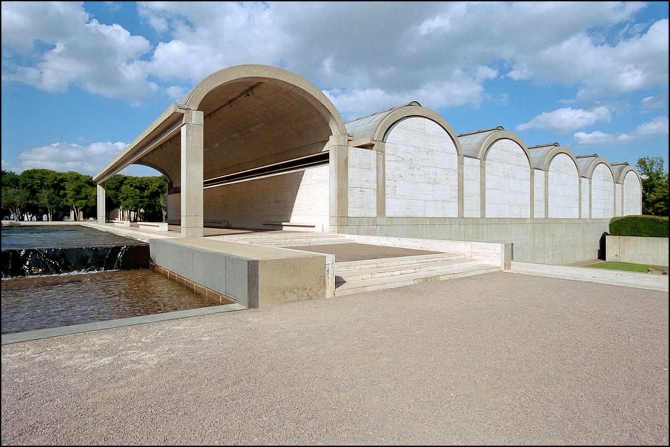 The Drama and Intrigue of Louis I Kahn - Sheet4