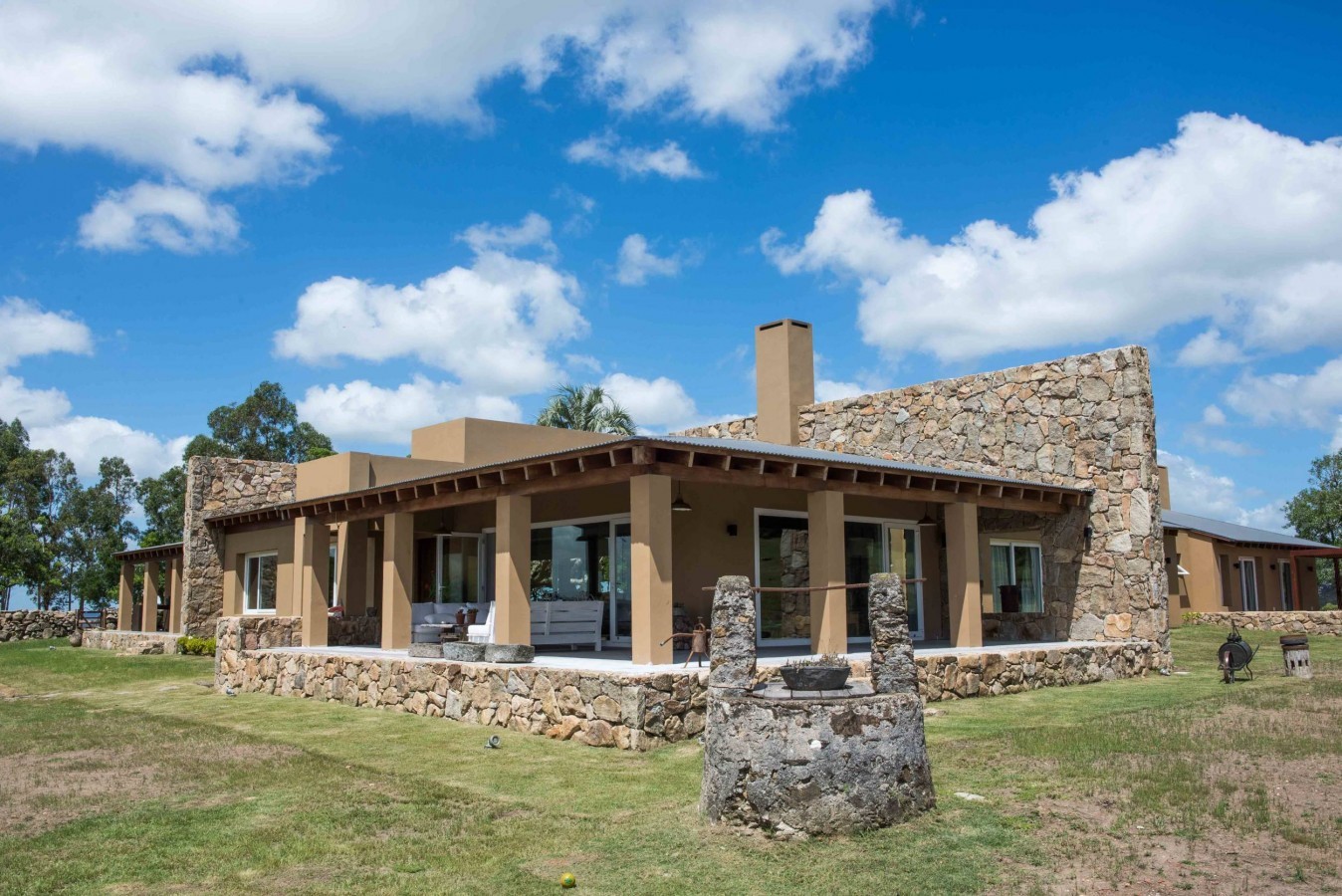 Architects in Montevideo - Top 30 Architects in Montevideo - Sheet13