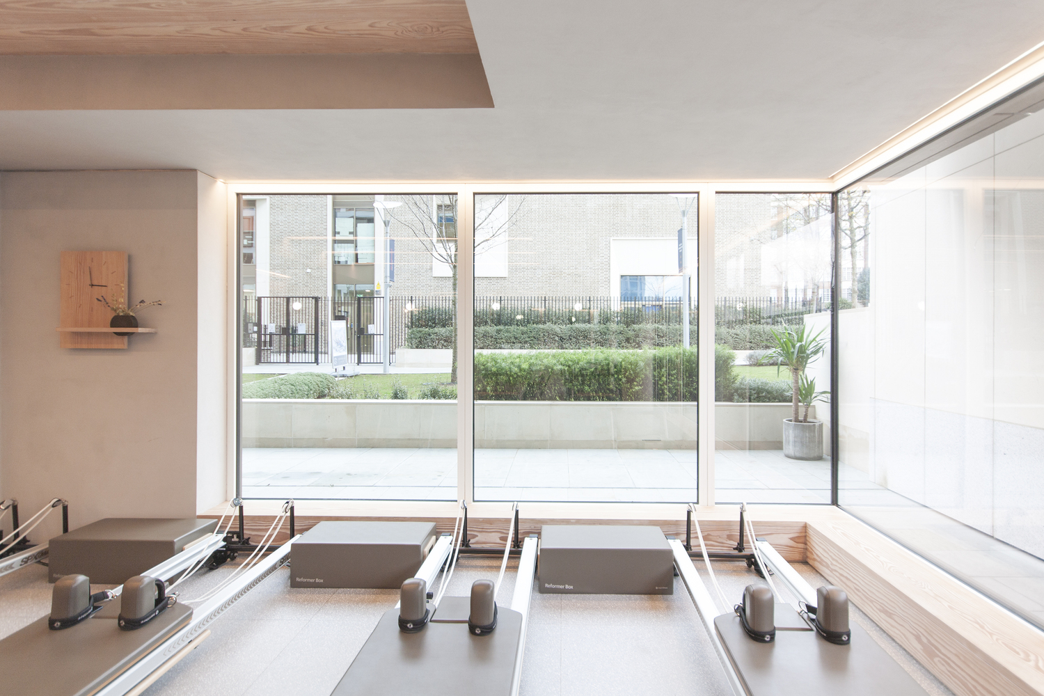 10 Examples of fitness studios - Sheet16