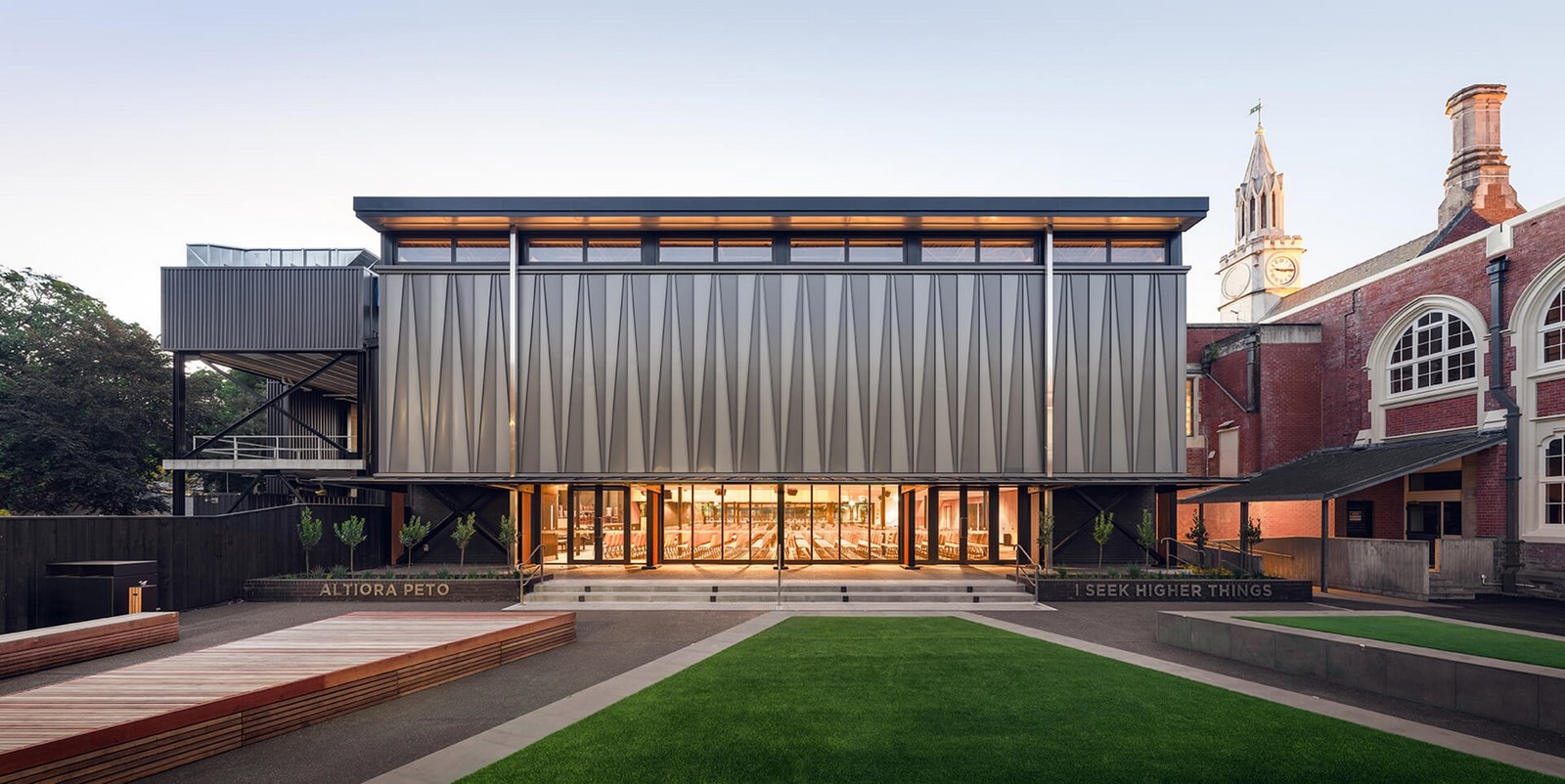 Christchurch Boys' High School Hall_©https://www.jasmax.com/media/1696/215272_00_215272_jasmax_chchboyshigh_n13.jpg?anchor=center&amp;mode=crop&amp;quality=100&amp;width=1980&amp;rnd=132161796220000000