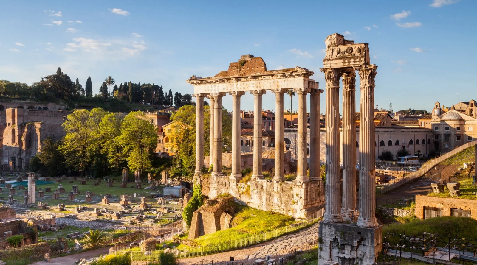 The Roman Forum_©Julain Elliott