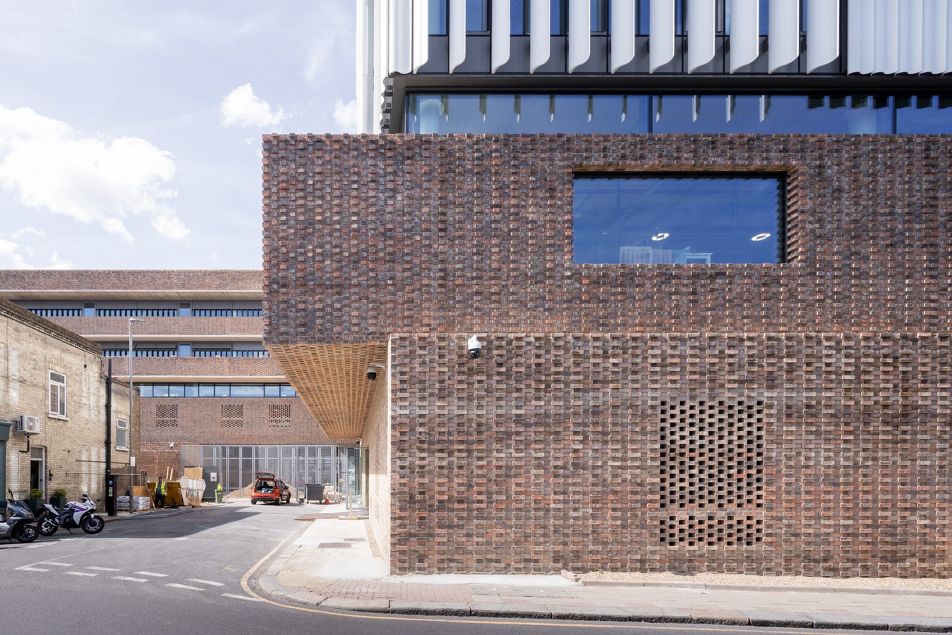 Royal College of Art by Herzog & de Meuron: Accomodating the Present and Future - Sheet3
