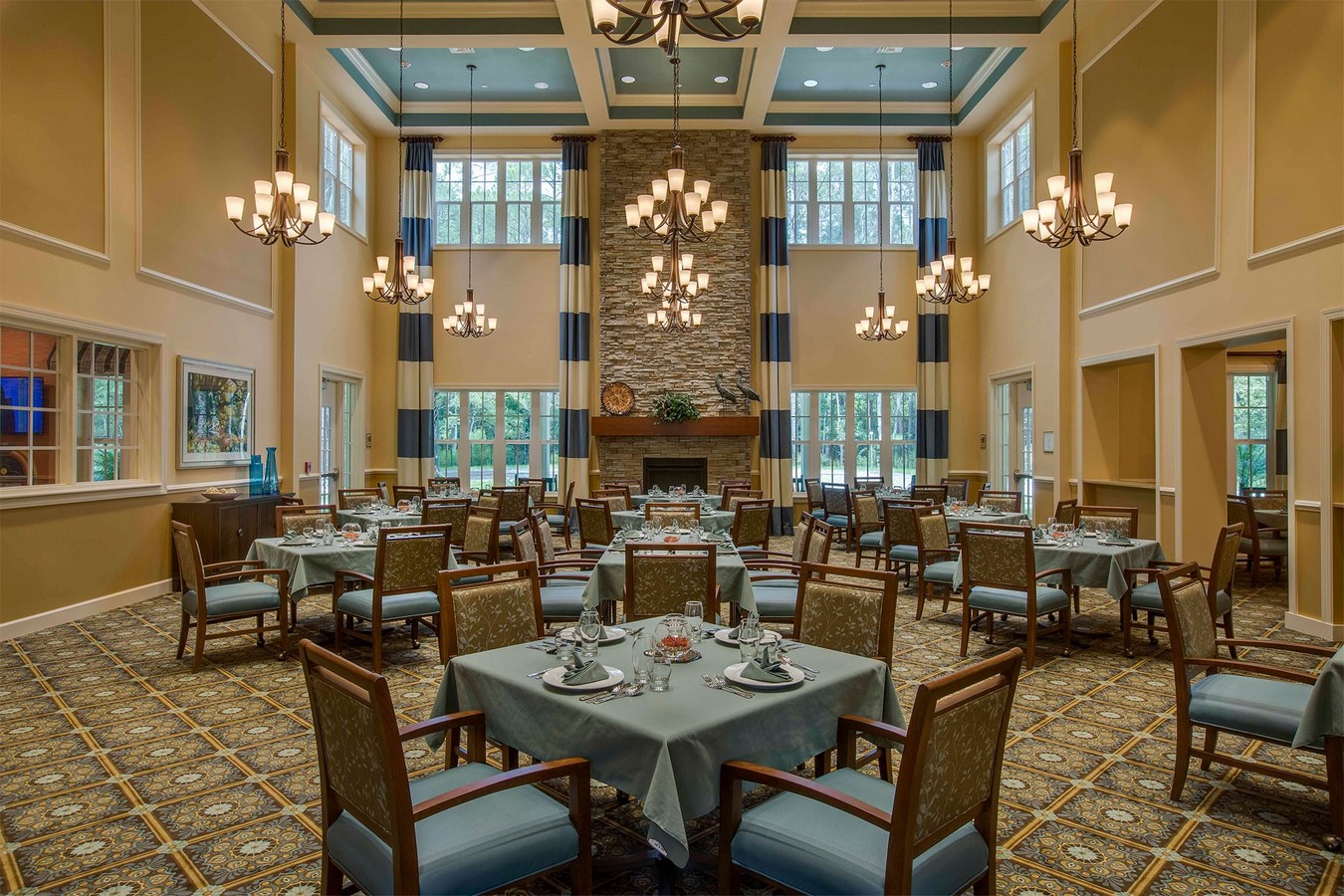 Senior Living_©https://www.sislerjohnston.com/media/t0oafquh/sislerjohnstoninteriordesign_palms_at_ponte_vedra_fireplace.jpg?width=1920