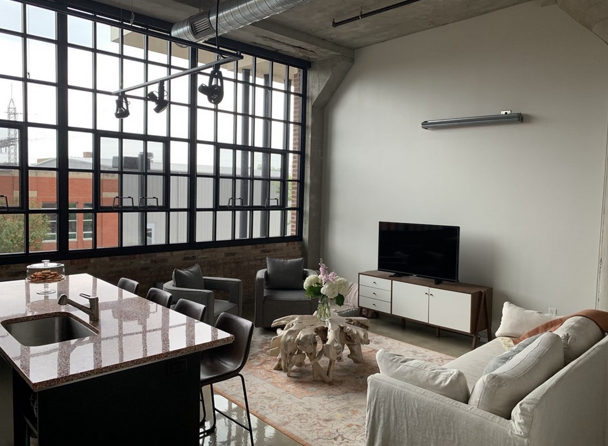 Main Street Loft_©https://www.mrn-designs.com/main-street-loft?pgid=kj7zbbkp-e3608b17-f28f-4665-b090-f003a57383c5