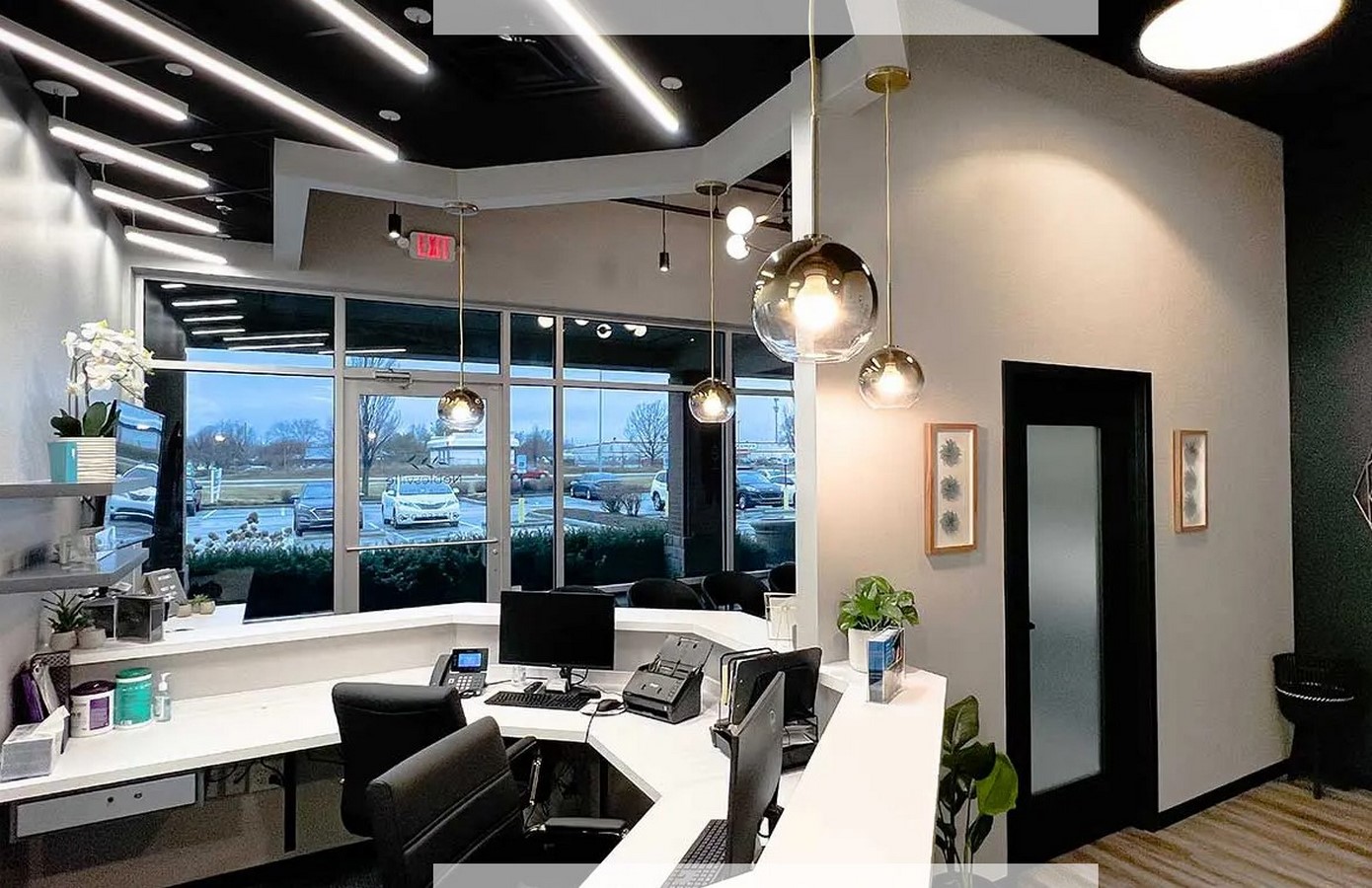 Commercial_©https://www.theprogressstudio.com/wp-content/uploads/2022/03/NoblesvilleSmileCenter-04.jpg?w=999