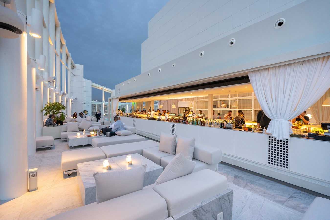 Four Seasons Rooftop By Bernard Khoury DW5 - Sheet3