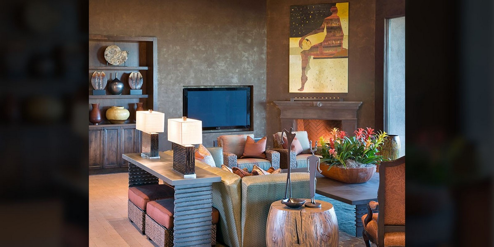 Home _©https://www.loricarroll.com/show-houses/parade-of-homes/