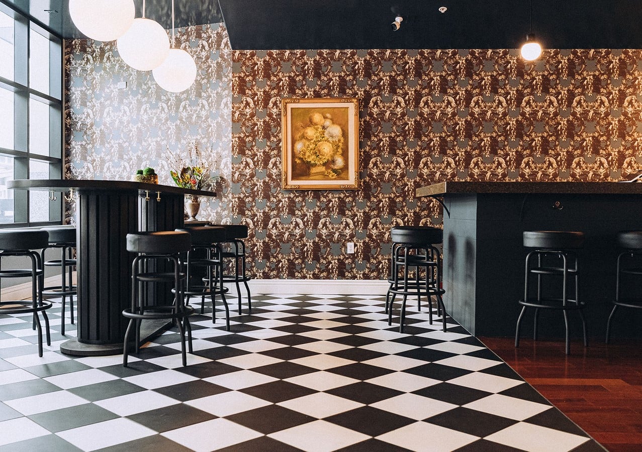 Bar_©https://witchingpostdesignco.com/img/projects/1.jpg?w=999