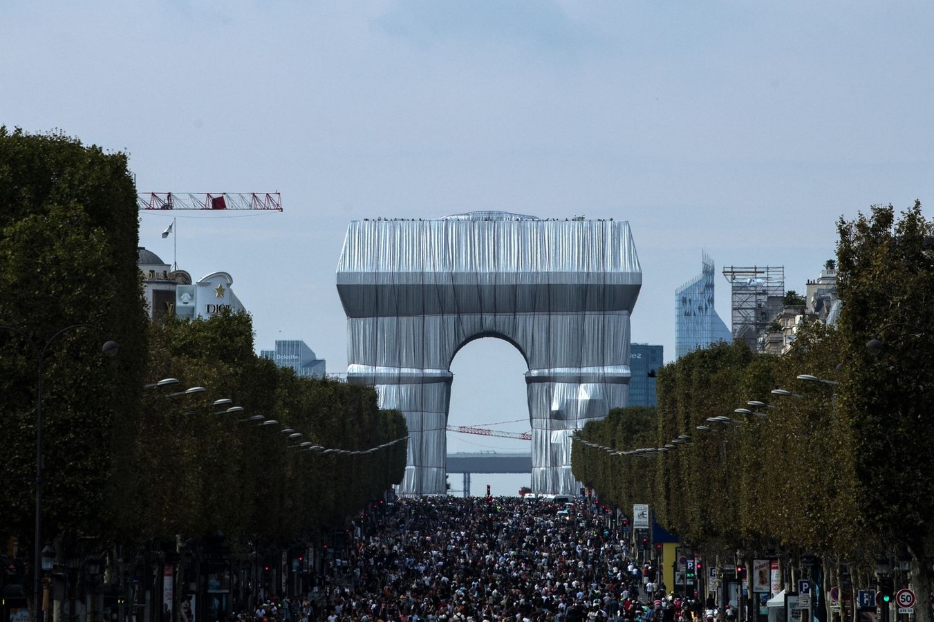 Why L’Arc de Triomphe, Wrapped, an important arc in Art industry - Sheet3