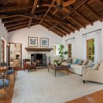 An inside look at all the houses owned by Oprah Winfrey - Sheet12