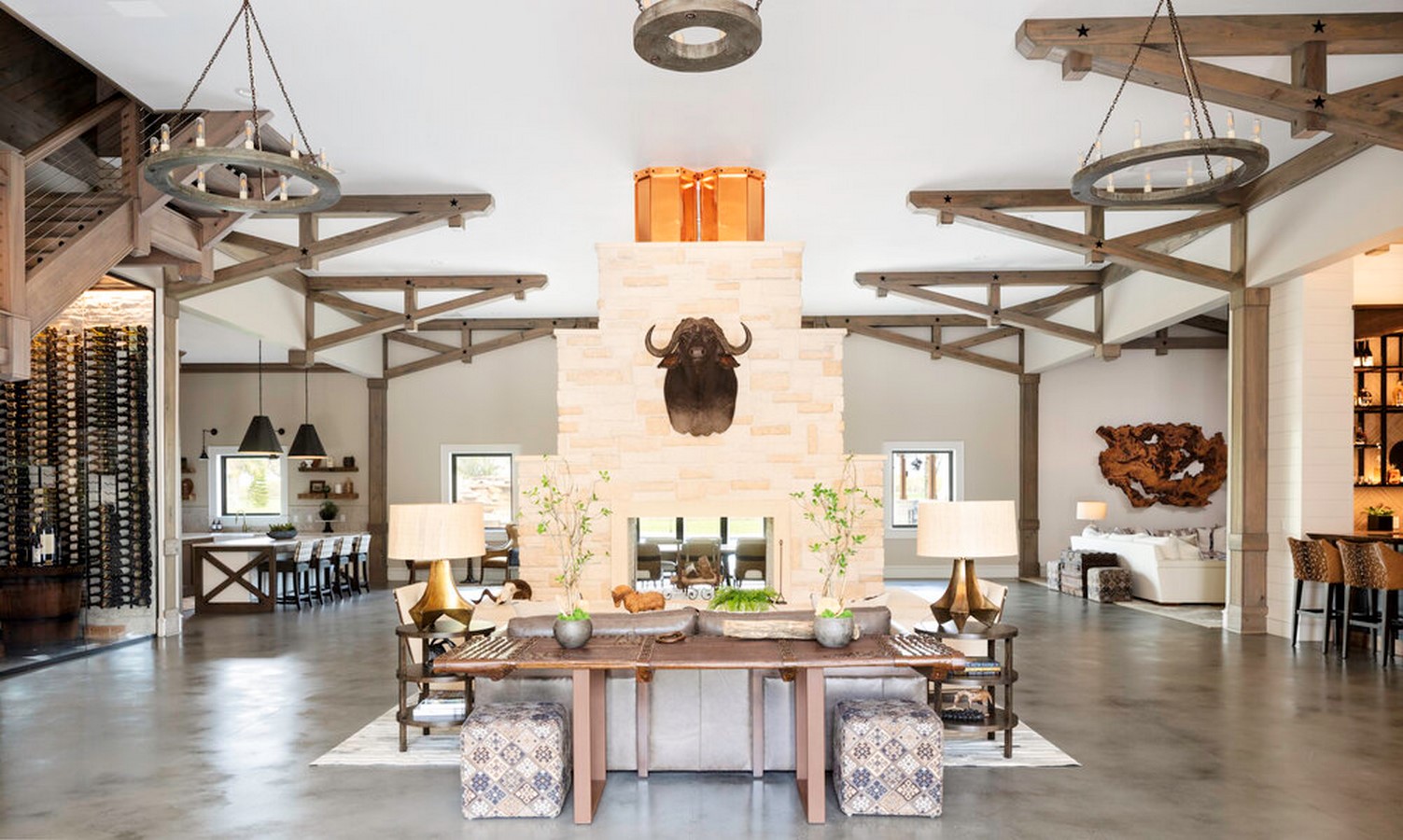 Jade N Timmerman Interiors_©https://www.jntinteriors.com/modern-barn-residence
