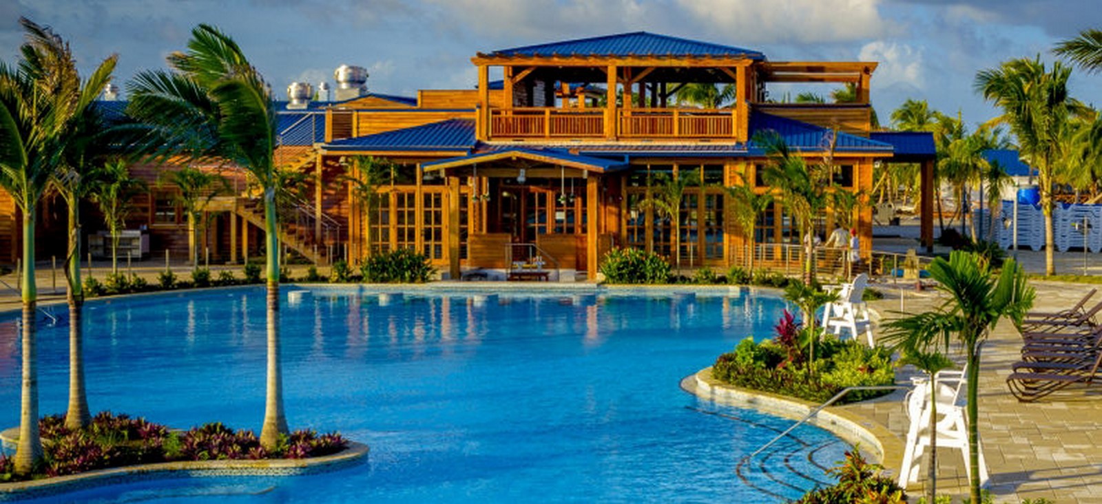 Residential_©http://www.powelldesigngroup.com/wp-content/uploads/2016/12/landshark-1-796x364.jpg?w=999