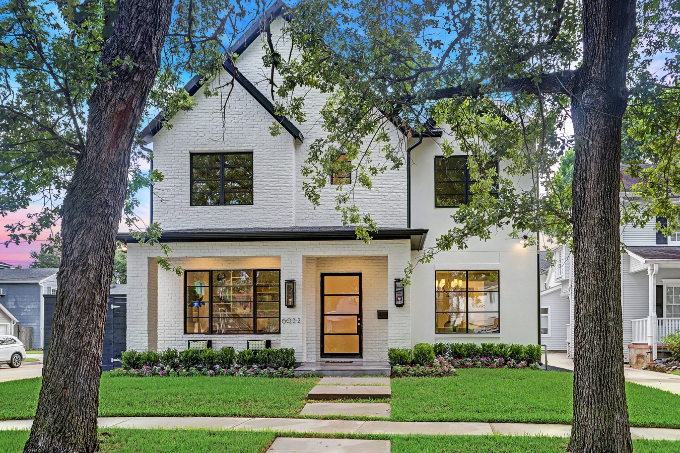 Villa_©https://www.wildroseinteriors.com/projects/fordham/