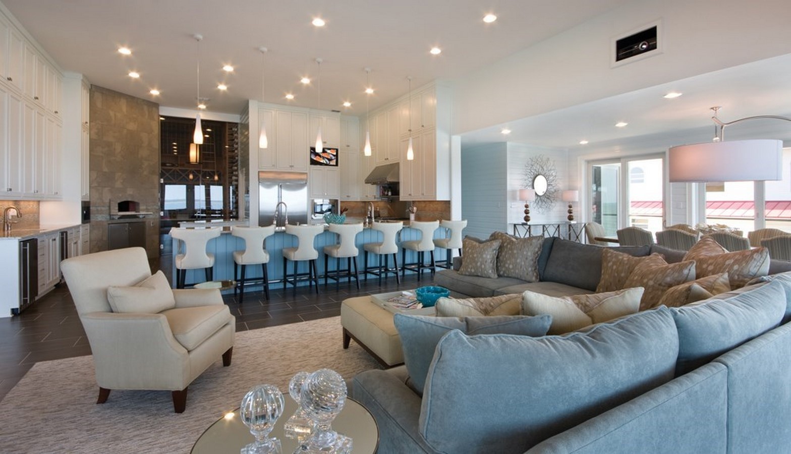 Living room_©https://nolankimble.com/wp-content/uploads/2016/12/courvilleliving-resized-400x284.jpg?w=999