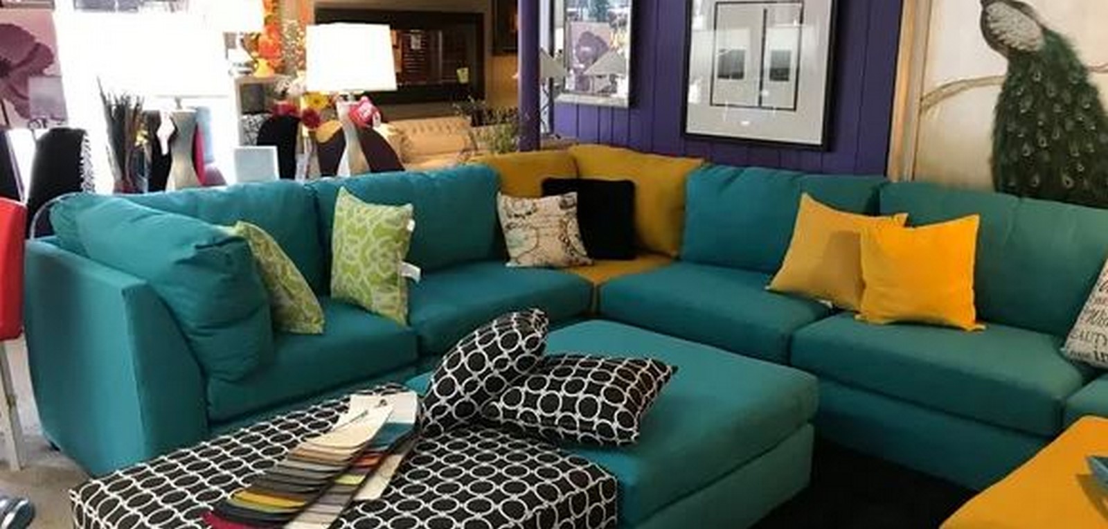 Living Room_©https://img1.wsimg.com/isteam/ip/224f09d6-7e56-4ccb-81b6-fe7f67d2f41b/162b21fb-d691-4f7f-aa85-c2cab0df85c0.JPG/:/cr=t:16.22%25,l:0%25,w:100%25,h:67.57%25/rs=w:600,h:300,cg:true