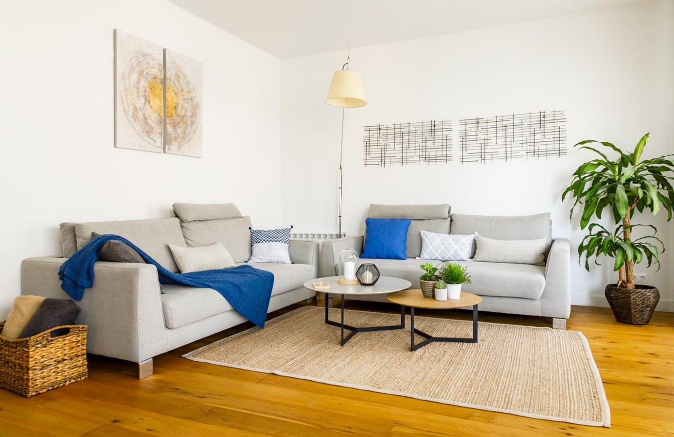 Living room_©https://sezam.es/wp-content/uploads/2018/06/reforma-vivienda-calle-europa-barcelona.jpg?w=999