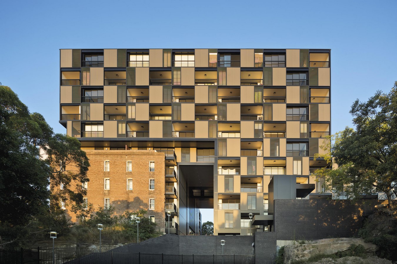Grimshaw Architects- 15 Iconic Projects - Sheet19