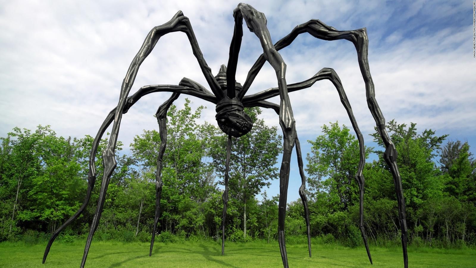 Maman Sculpture_©edition.cnn.com