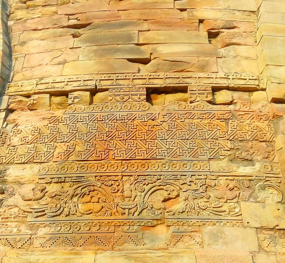 Carving details in Dhamek Stupa_©Speaking Archaeologically