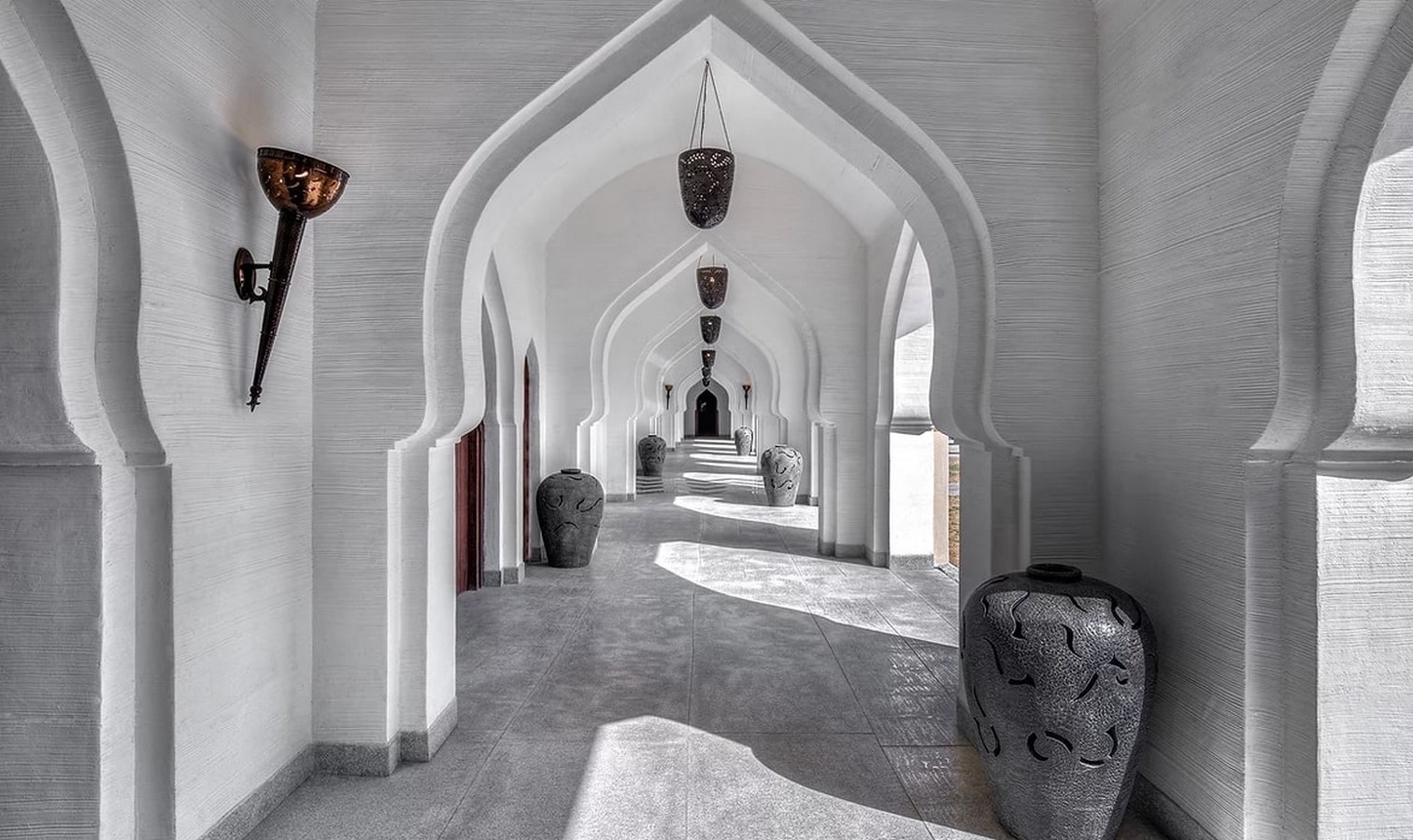 Pinnacled Arches_©https://www.earthitects.com/evolve-back-hampi?lightbox=dataItem-l4y2cdth