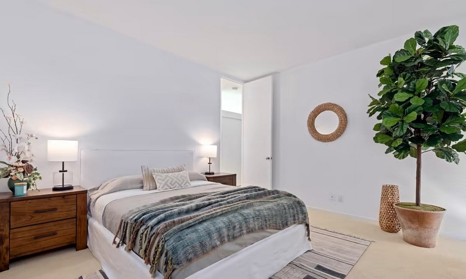 An inside look at the houses owned by Gal Gadot - Sheet8