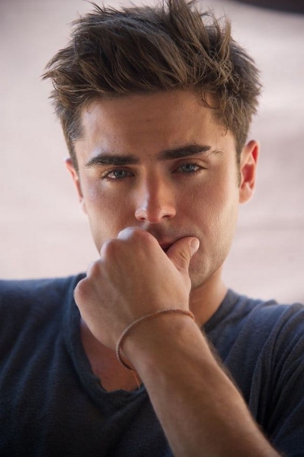 An inside look at the houses owned by Zac Efron - Sheet1