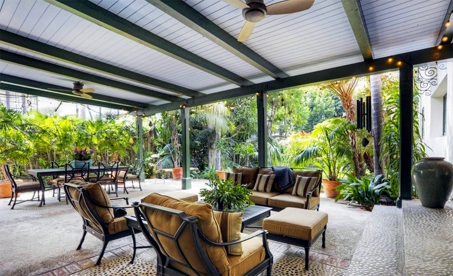 An inside look at all the houses owned by Kristen Stewart - SHeet3
